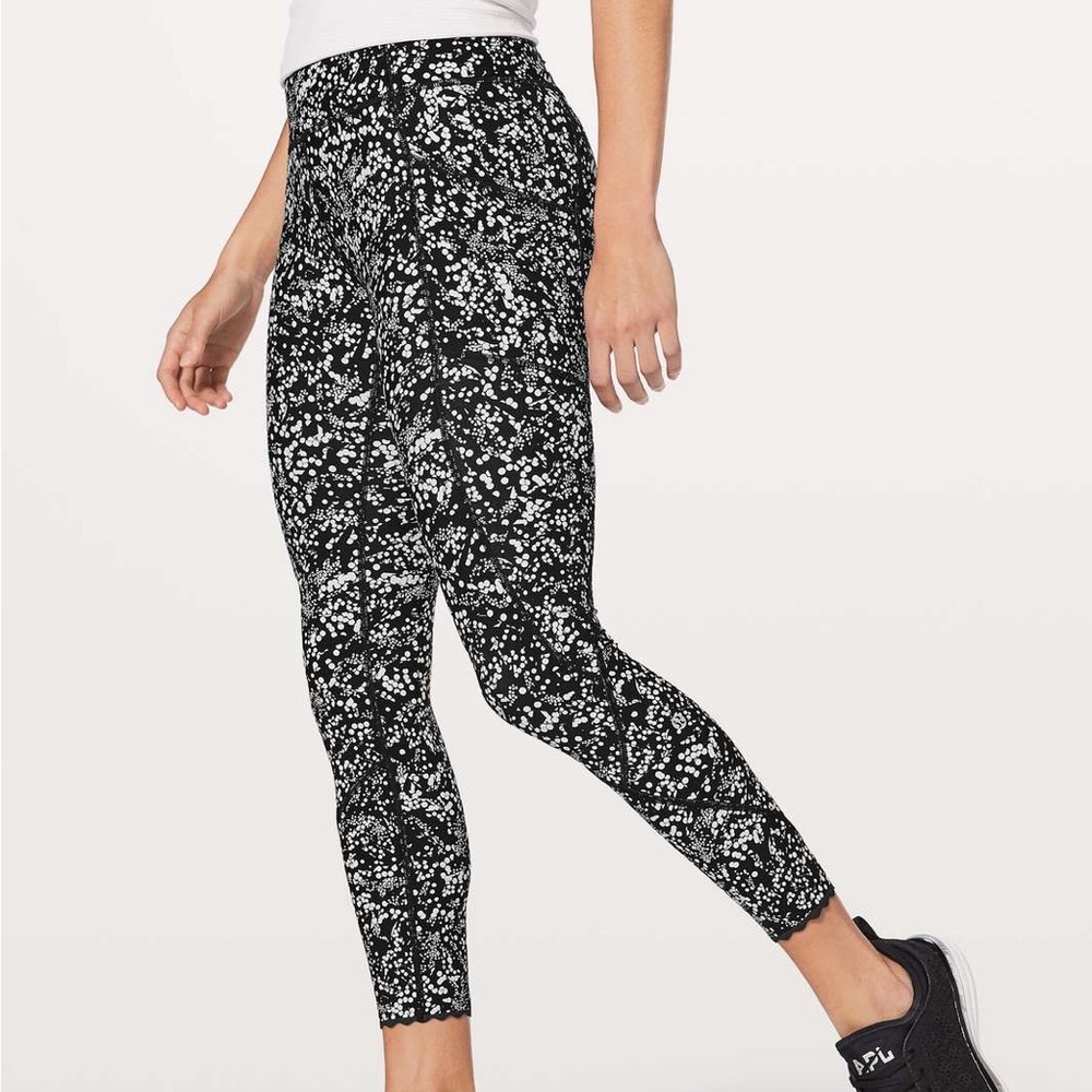 Black and White Patterned lululemon Leggings